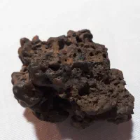 شهاب سنگ|کلکسیون اشیاء عتیقه|تهران, فلسطین (میدان انقلاب)|دیوار