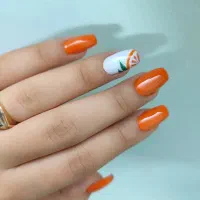 کاشت ناخن با بهترین متریال|خدمات آرایشگری و زیبایی|میبد, |دیوار