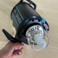 فلاش استودیویی گودکس ۴۰۰ ژول  درحد آکبند