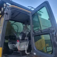 بیل مکانیکی کوماتسو ۲۲۰|خودرو سنگین|میاندوآب, |دیوار