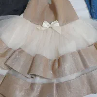 تعدادی لباس