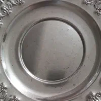 زیر و روی قدیمی|کلکسیون اشیاء عتیقه|قدس, شهر‌قدس|دیوار