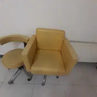 فروش صندلی ارایشگاه وسه عددمبل تک نفره کاملا سالم