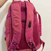 کوله|کیف، کفش، کمربند|رشت, منظریه|دیوار