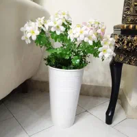 گلدون. با گل