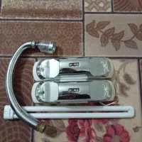 دو عدد مهتابی و لامپ و علم شیر آب