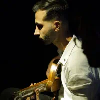 آموزش گیتار پاپ و فلامنکو|خدمات آموزشی|فولادشهر, فولادشهر|دیوار