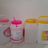 دبه ماست وبانکه