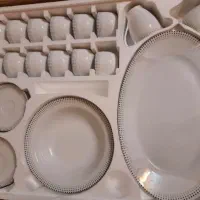 سرویس چینی ۱۸ نفره زرین
