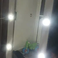 ایینه قدی چراغ دار