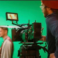 بازیگر ویدیوهای تبلیغاتی در تمام سنین