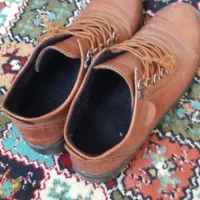 کفش|کیف، کفش، کمربند|قم, نیروگاه|دیوار