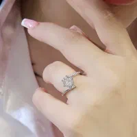 انگشتر جواهر تمام نقره تک داش هلالی عین طلا نامزدی