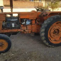 تراکتور رومانی مدل ۶۲ تمیز فابریک
