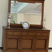 کنسول و آینه