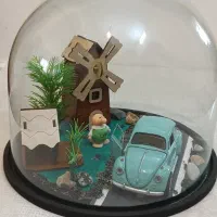 باکس شیشه ای ماشین و منظره