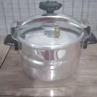 دیگ زودپز ۸لیتری۱۵۰۰۰۰۰|ظروف پختوپز|قروه, |دیوار