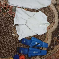 لباس کاراته ودست کش و پابند