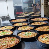 کار در پیتزا فروشی