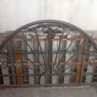 تخت دونفره با کفی آهنی بدون تشک