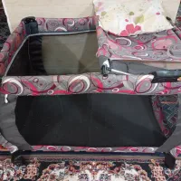 تخت گهواره ای و صندلی غذاخوری|تخت و صندلی بچه|مشهد, شهرک بهارستان|دیوار