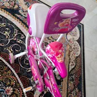 دوچرخه ۱۶|دوچرخه، اسکیت، اسکوتر|صدرا-فارس, فاز ۱|دیوار