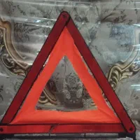 علامت خطر مثلثی ماشین