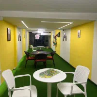 جذب نیروی خدماتی در آموزشگاه زبان