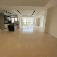 قیطریه ۱۳۵متر ۲قدمی پارک ۳خواب مستر نور جنوب