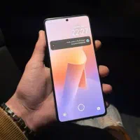 نوت ۱۳ پرو ۲۵۶