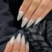 کاشت ناخن|خدمات آرایشگری و زیبایی|مشهد, یوسفیه (شهرک غرب)|دیوار