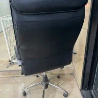 صندلی مدیریت|دفتر کار|اندیشه, اندیشه فاز ۱|دیوار