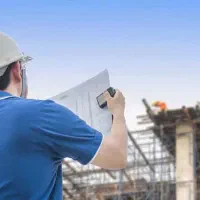 مهندس عمران یا معماری