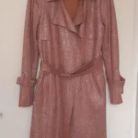 تعدادی پالتو و بارانی سایز ۳۸ همه باهم ۲میلیون