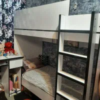 تخت نوجوان دوطبقه همراه میز تحریر