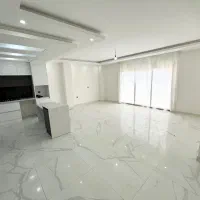 همکف ۹۰متر با حیاط اختصاصی نوساز (نظامی به رازی)