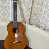 گیتاریاماها c40