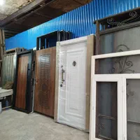 درب وپنجره. اهنی چوبی. پی.وی. سی|مصالح و تجهیزات ساختمان|یزد, |دیوار