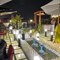 کارگر ساده دختر و پسر باریستا