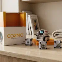 Cozmo ربات یادگیرنده با قابلیت آموزش کدنویسی