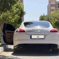 پورشه پانامرا ۸ سیلندر 4s