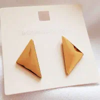 گوشواره میخی تکی مثلث طلایی مینیمال|بدلیجات|زاهدان, |دیوار