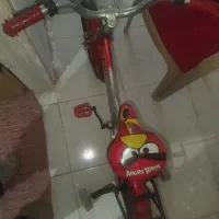 دوچرخه|دوچرخه، اسکیت، اسکوتر|برخوار, |دیوار