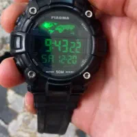 ساعت عقربه ای و دیجیتالی