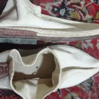 گیواه  چپ و  راست نداره. کف چرم الصل قدیمی