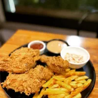 کارگر ، نیرو، آشپزخونه ، فست فود ، سوخاری