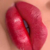 مدل تتوی لب برای اصلاح تتوی خارج‌زدگی، کجی وتیرگی