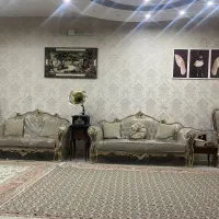 مبل نیم سلطنتی