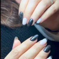 کاشت ناخن یلدایی فقط ۳۰۰  تومن|خدمات آرایشگری و زیبایی|مشهد, شهید معقول|دیوار