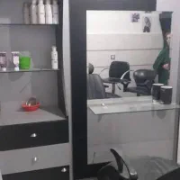 کمد و دکوراسیون کامل ارایشگاه زنانه|آرایشگاه و سالن‌های زیبایی|ارومیه, |دیوار